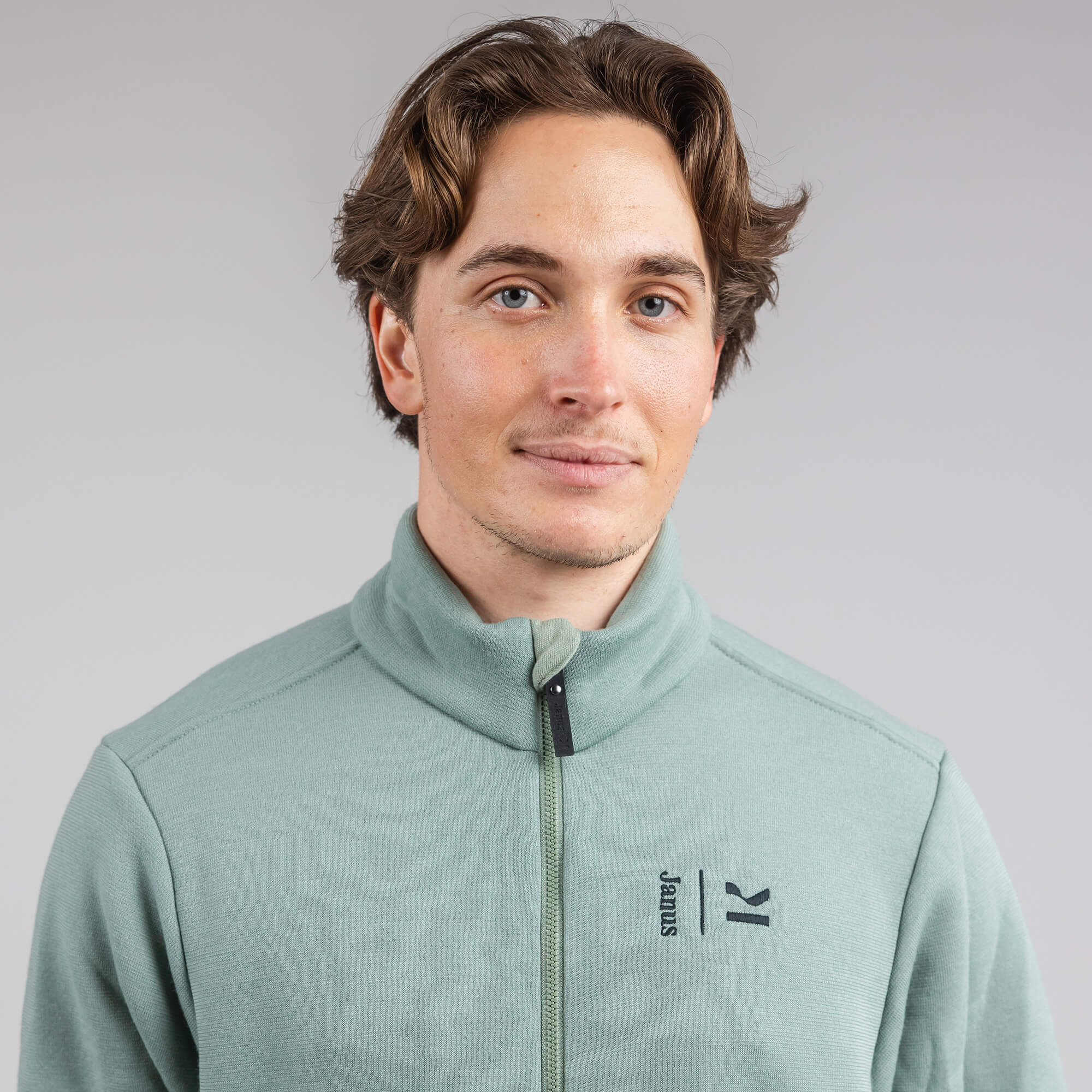 Detaljer, Janus x Kleveland ullfleece polo med zip til herre, farge grønn