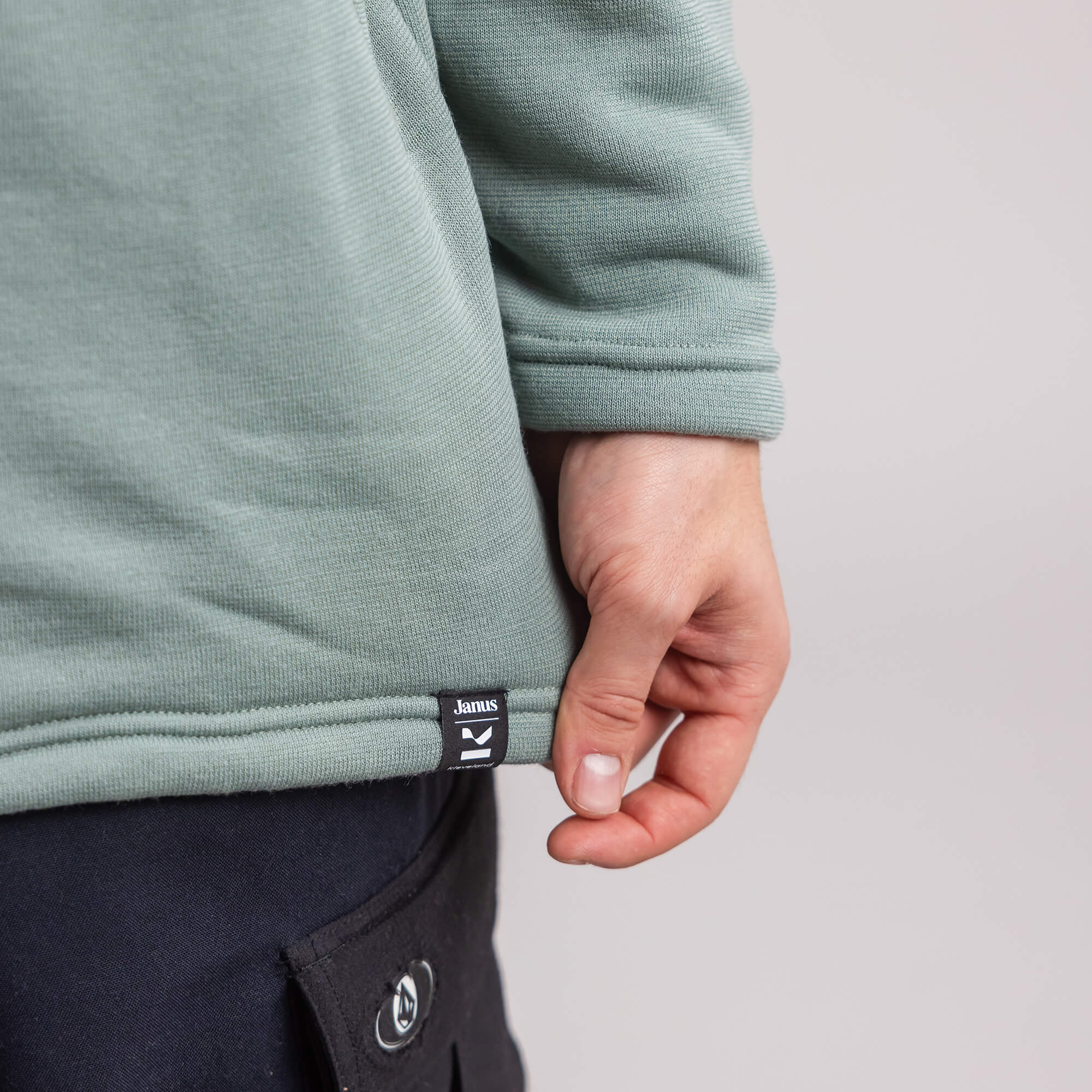 Detaljer, Janus x Kleveland ullfleece polo med zip til herre, farge grønn