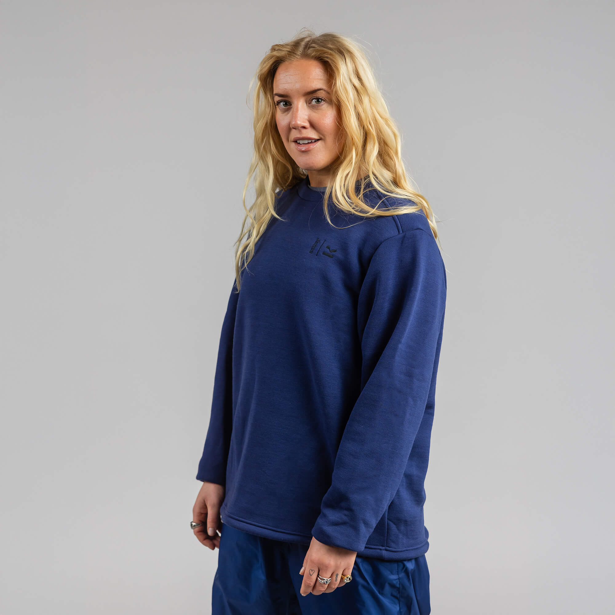 Janus x Kleveland ullfleece crew neck til dame, farge blå