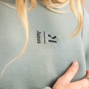 Detaljer, Janus x Kleveland ullfleece crew neck til dame, farge grønn