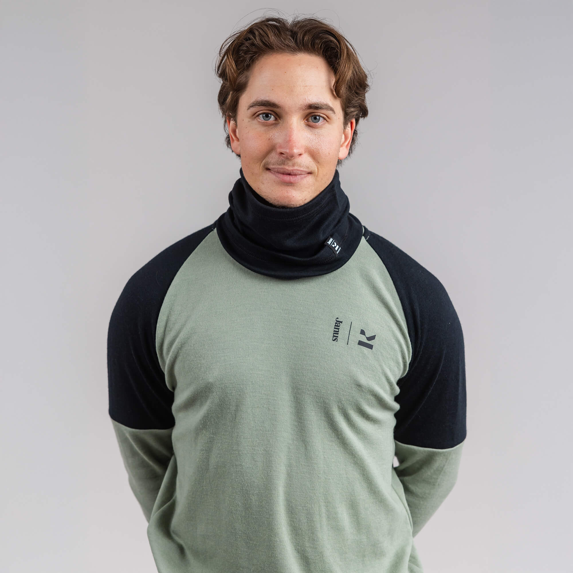 Janus x Kleveland merino ullhals til herre, farge svart